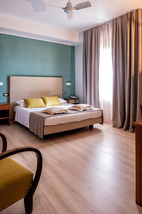 Albergo Cerchi Tortona Eksteriør billede