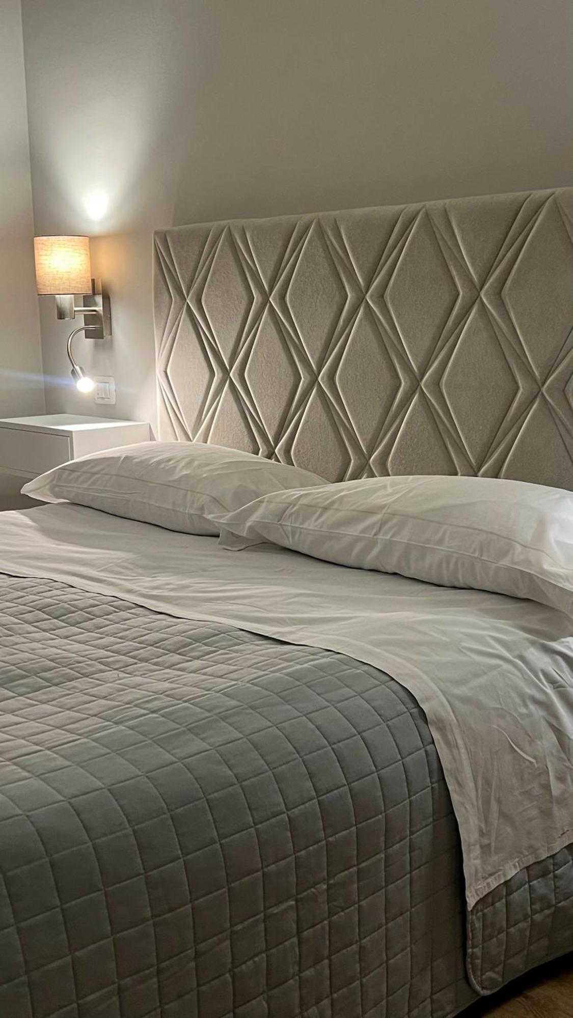 Albergo Cerchi Tortona Eksteriør billede
