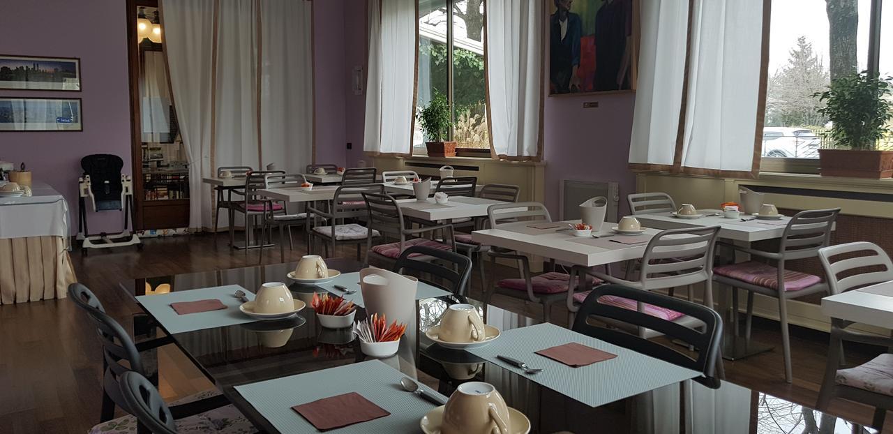 Albergo Cerchi Tortona Eksteriør billede